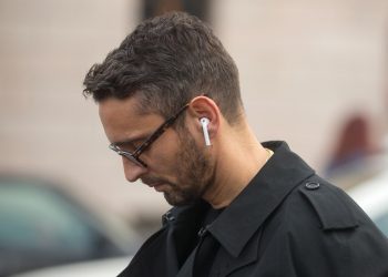 podswap airpodsleswingcnbc