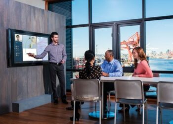 Maximizing Engagement – How to Choose the Best Online Guest Speakers for Your Virtual Event