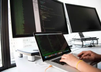 [pii_email_066f1e5f1e4576b47760]