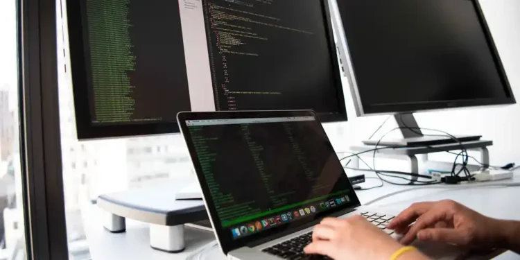 [pii_email_066f1e5f1e4576b47760]