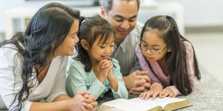 Teaching Kids About God’s Love Through Object Lessons