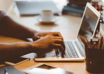 TrendzGuruji.me Computer