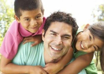 Unraveling Family Ties: Understanding Sibling DNA Testing with PaternityUSA