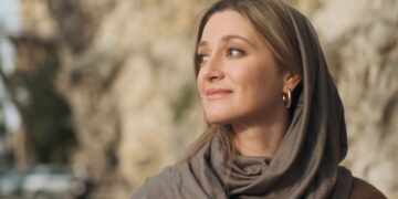 Holly Revord Life, Background & Wellness Contributions