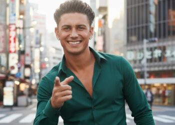Pauly D – His Real Age, Birthday Facts & Life Timeline Explained