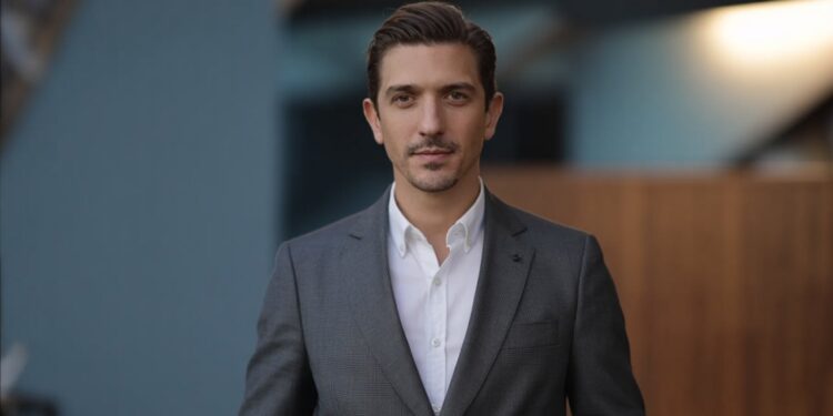 Andrew Schulz Height – Verified Facts, Real Measurements, and Accurate Comparison Insights