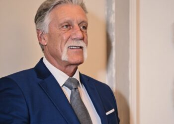 The Untold Truth About Hulk Hogan’s Height Real Measurements, Peak Era, and Legendary Persona