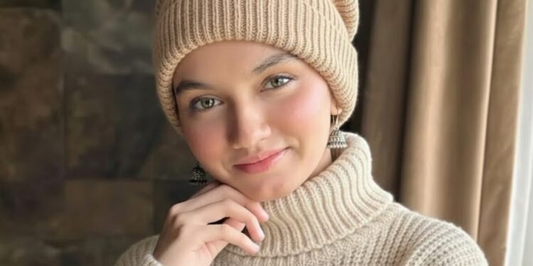Aina Asif Age Explained Real Birth Date, Exact Age Timeline & Reliable Facts