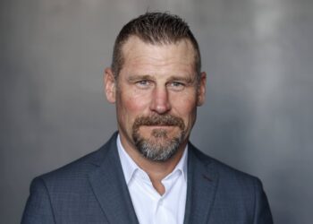 Dan Campbell Wife Age Explained What’s Known About Holly Campbell